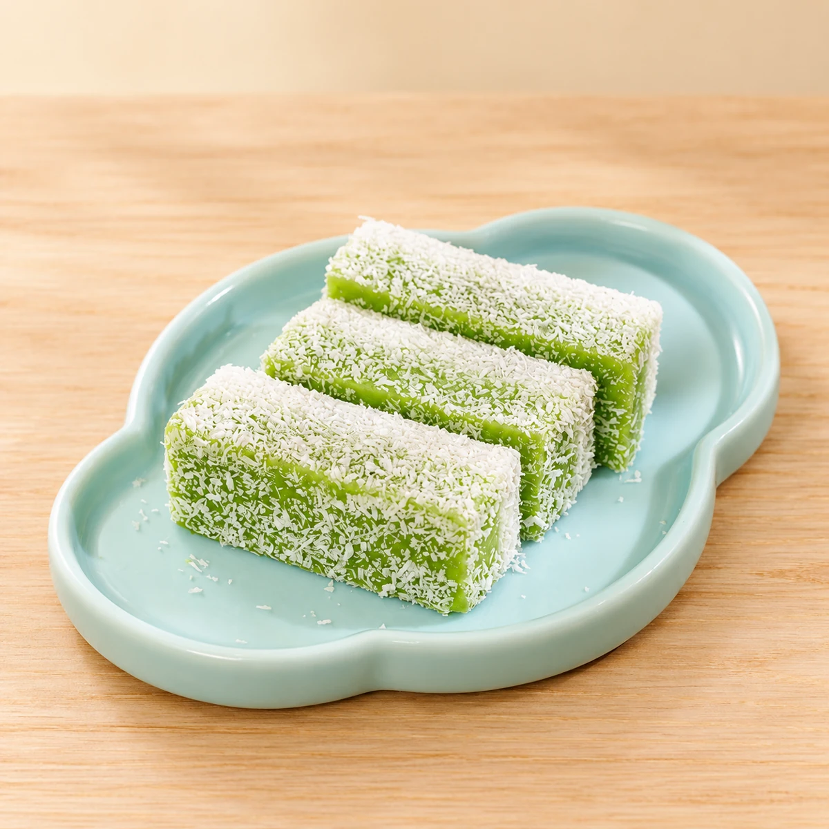 Yugo Dessert Coconut-Coated Pandan Kueh